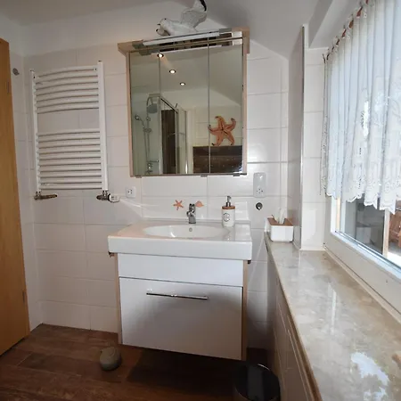 Peaceful In Ostseebad With Terrace דירה בולטנהאגן