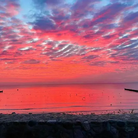 Peaceful In Ostseebad With Terrace דירה