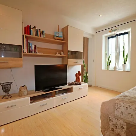 דירה Peaceful In Ostseebad With Terrace *