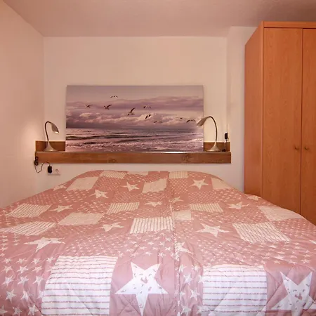 アパート Peaceful In Ostseebad With Terrace *
