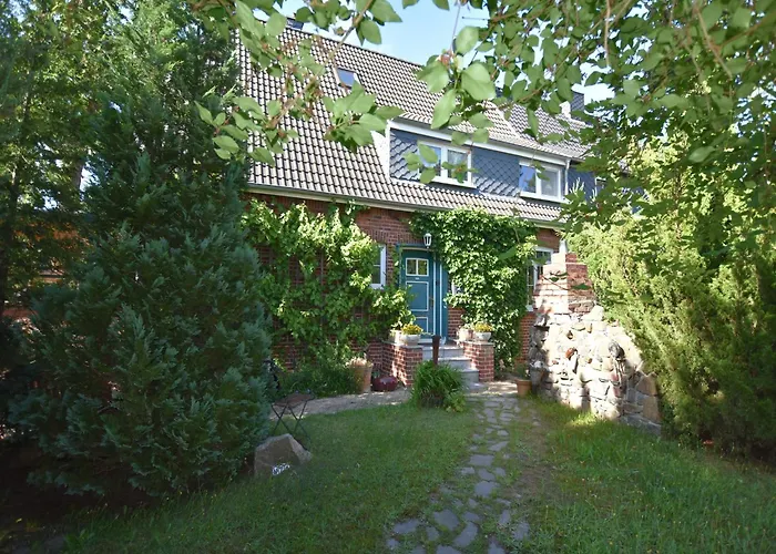 Peaceful In Ostseebad With Terrace Boltenhagen