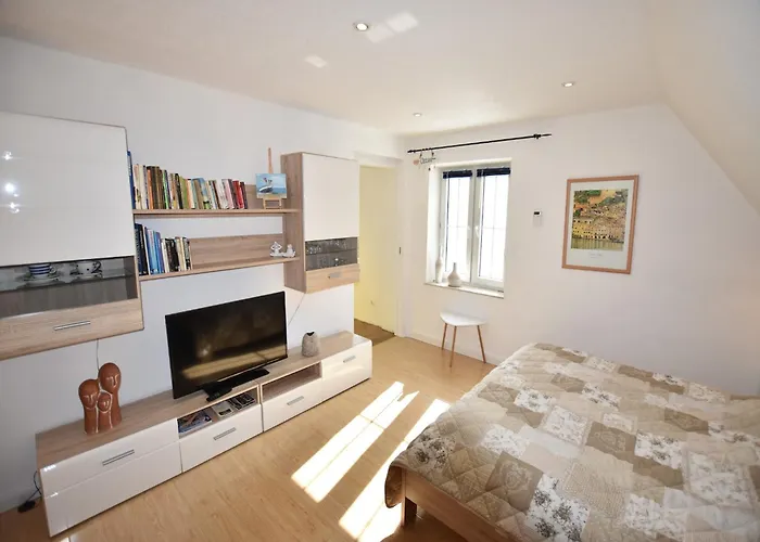 Peaceful In Ostseebad With Terrace *